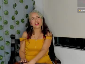 Marly7890 Chaturbate stream image from January 10, 2025