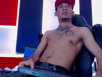 Theskinny8inch_ Chaturbate stream image from January 10, 2025