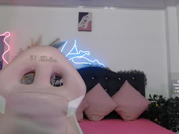 Victorya_Tay Chaturbate stream image from January 10, 2025