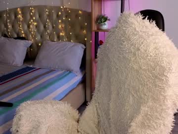 Daisykeen Chaturbate stream image from January 10, 2025