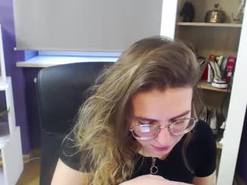 Blackrosezoey Chaturbate stream image from January 10, 2025