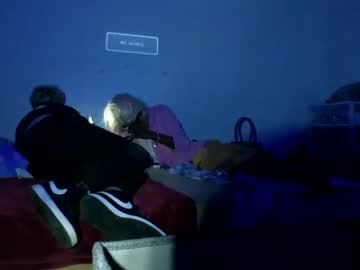 Blushbitxh Chaturbate stream image from January 10, 2025