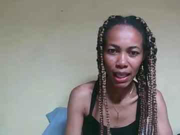 Caroline151047 Chaturbate stream image from January 10, 2025