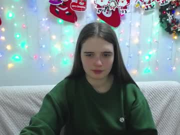 Carolinemill Chaturbate stream image from January 10, 2025