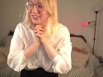 Leilashy_ Chaturbate stream image from January 10, 2025