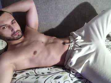 Wowmichael69 Chaturbate stream image from January 10, 2025