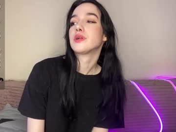 Preciousberry Chaturbate stream image from January 10, 2025