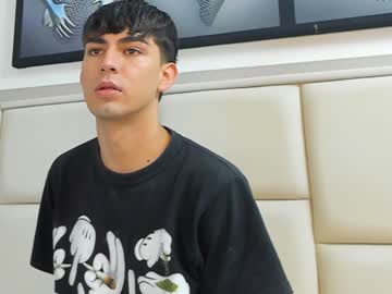 Renato_Kyle Chaturbate stream image from January 10, 2025