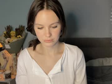 Yourher0in Chaturbate stream image from January 10, 2025