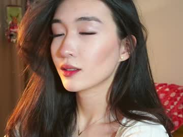 Natsumiito Chaturbate stream image from January 10, 2025