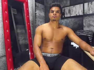 Derek_Lustford Chaturbate stream image from January 10, 2025