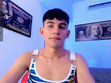 Estebanperez_ Chaturbate stream image from January 10, 2025