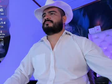 Michaelbear_ Chaturbate stream image from January 10, 2025