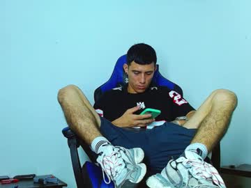 Skinny_Marked Chaturbate stream image from January 10, 2025