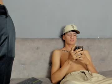 1threestar Chaturbate stream image from January 10, 2025