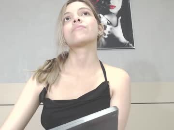 Andreau_19 Chaturbate stream image from January 10, 2025