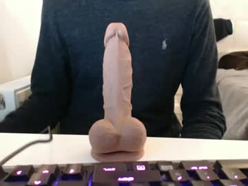 Bennymawenny Chaturbate stream image from January 10, 2025