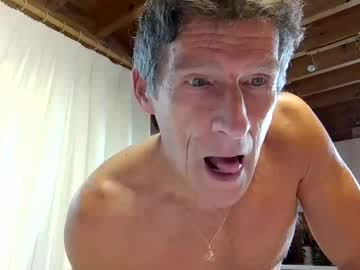 Kimonoblues Chaturbate stream image from January 10, 2025