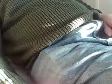 Obedient9402 Chaturbate stream image from January 10, 2025