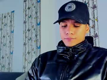 Ary_Jhomson_7 Chaturbate stream image from January 10, 2025