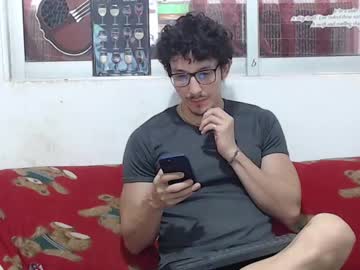 Charlydeann Chaturbate stream image from January 10, 2025
