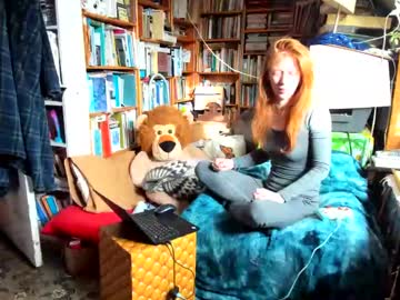 Jenovakitty Chaturbate stream image from January 10, 2025