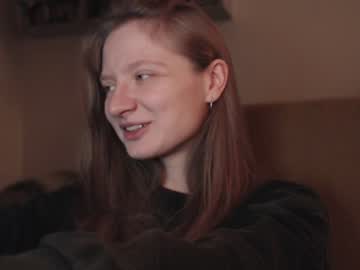 Mollytucker Chaturbate stream image from January 10, 2025