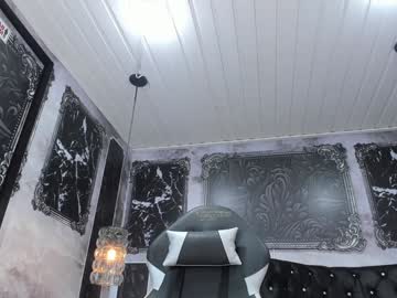 Naomiidiamond Chaturbate stream image from January 10, 2025