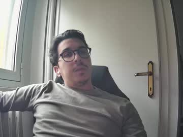 Nuotatore90 Chaturbate stream image from January 10, 2025