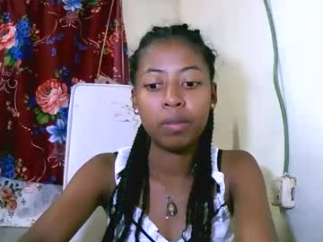 Joliekah27 Chaturbate stream image from January 10, 2025