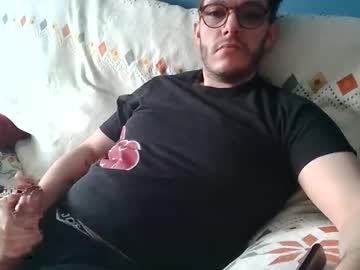 Bearchaser97 Chaturbate stream image from January 10, 2025