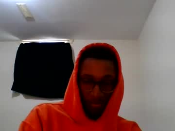 Chocolatinhermoso Chaturbate stream image from January 10, 2025