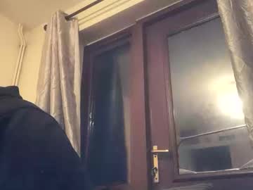 Creems2 Chaturbate stream image from January 10, 2025