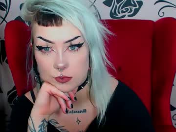Viviadarc Chaturbate stream image from January 10, 2025