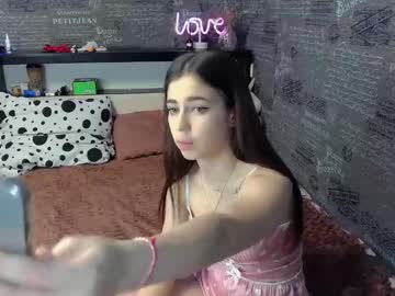 Bet_Betris Chaturbate stream image from January 10, 2025
