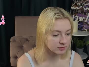 Elsacarterr Chaturbate stream image from January 10, 2025