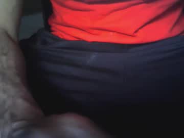 Gustabo32 Chaturbate stream image from January 10, 2025