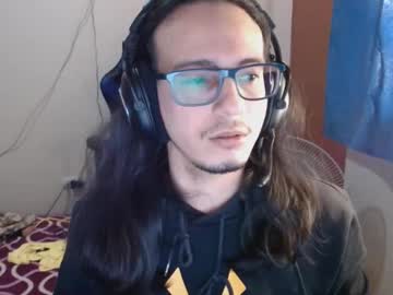 Cholito_Lindo Chaturbate stream image from January 10, 2025