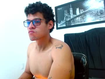 Dave_20cm_ Chaturbate stream image from January 10, 2025
