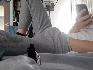Jpizzy23 Chaturbate stream image from January 10, 2025