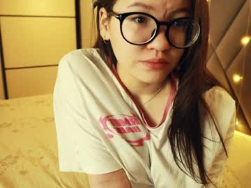 Keeleybunyan Chaturbate stream image from January 10, 2025