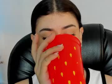 Melody_Suarez Chaturbate stream image from January 10, 2025