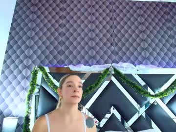 Victtoria_Lee Chaturbate stream image from January 10, 2025
