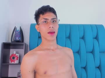 Alannaughty_ Chaturbate stream image from January 10, 2025