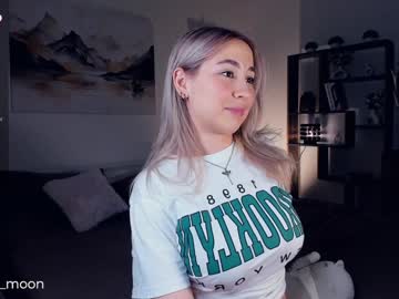 _Golden_Moon_ Chaturbate stream image from January 10, 2025