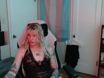 Lilkittyjadee Chaturbate stream image from January 10, 2025