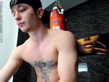 Leonardsmith01 Chaturbate stream image from January 10, 2025