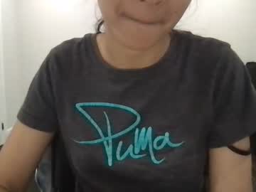 Lickmypussy2412 Chaturbate stream image from January 10, 2025