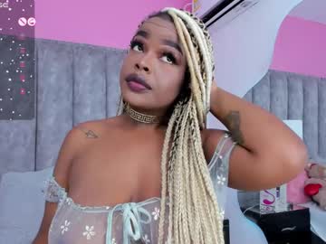 Madissonlopez Chaturbate stream image from January 10, 2025