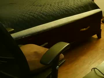Mustenjoyhead Chaturbate stream image from January 10, 2025